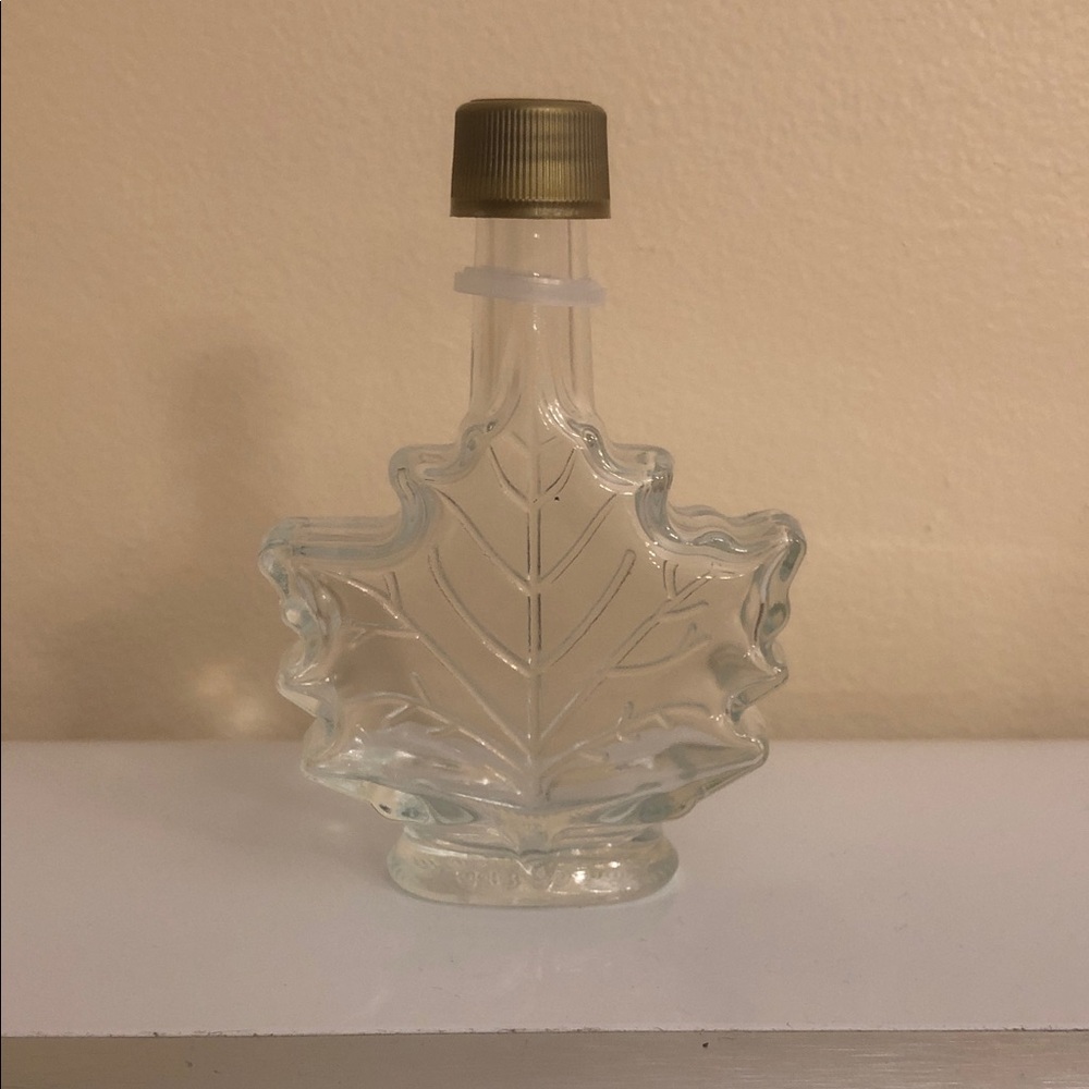 Glass Maple Leaf Bottle with Gold Cap - Picture 3 of 4